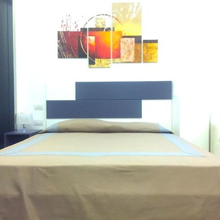 Bed and Breakfast Residenza Santa Lù à Naples Extérieur photo